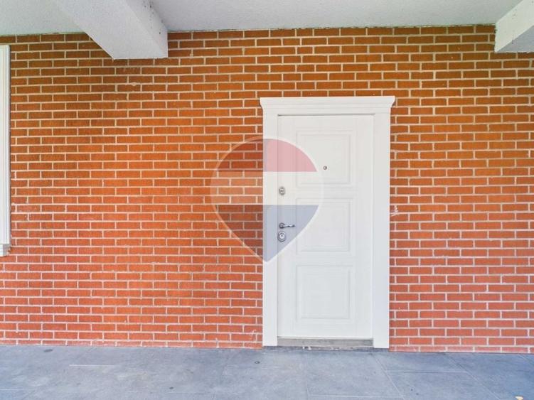 Casă cu 5 camere cu Teren 125 Mp în Tunari