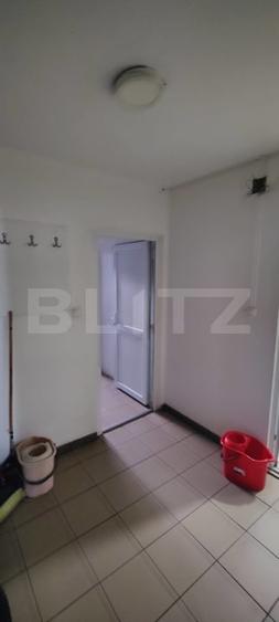 Spațiu comercial, de 173 mp, în Micro 6