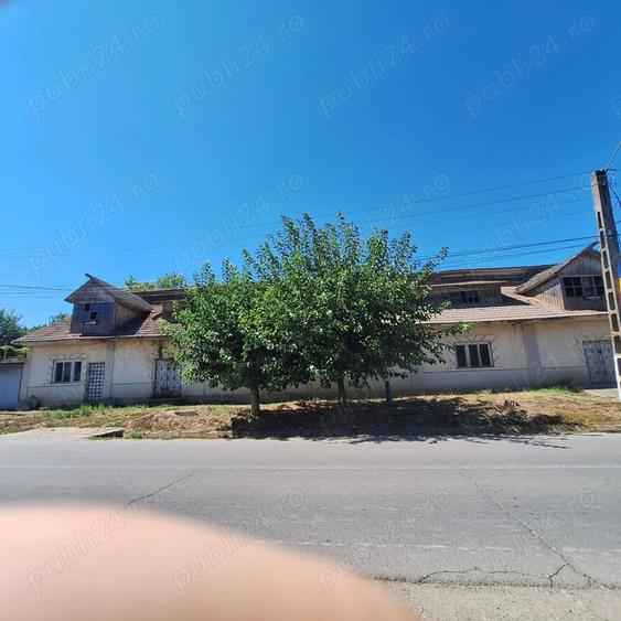 Spațiu comercial, de 300 mp, în Valea Roșie