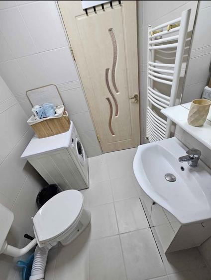 Apartament cu 2 camere semidecomandat, mobilat în P-ța Unirii