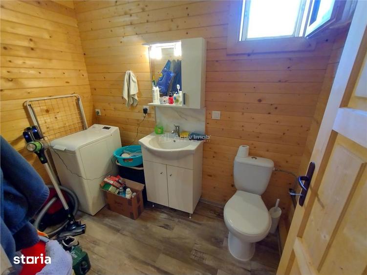 Casă cu 3 camere cu Canalizare în Ciclova Română
