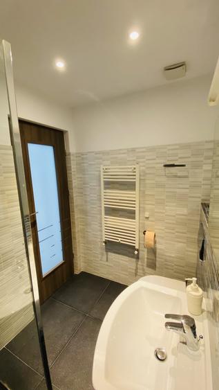 Apartament cu 2 camere decomandat, mobilat în Chiajna
