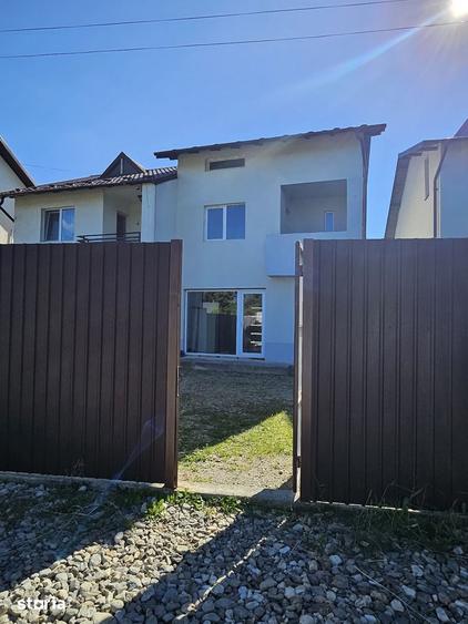Casă cu 3 camere cu Teren 154 Mp în Central