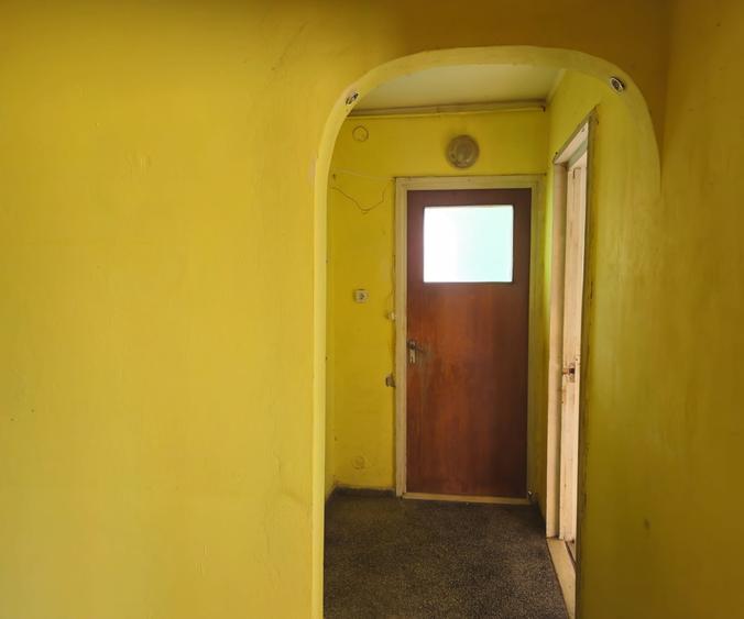 3 camere de renovat  /investitie  Bulevardul Brancoveanu - 10