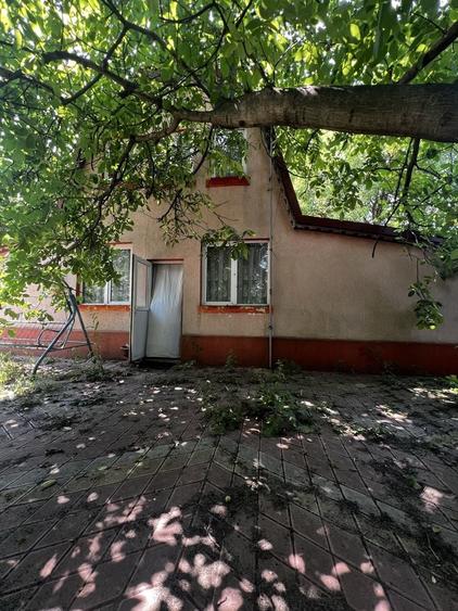 Casă cu 4 camere în Lipia