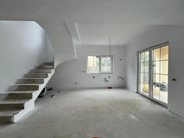 Casă cu 4 camere cu Teren 250 Mp în Giarmata