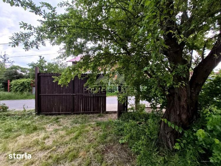 Teren de 1350 mp, în Periș