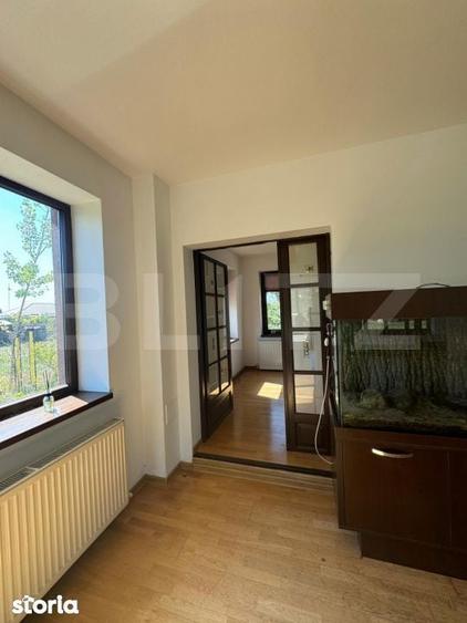 Casă cu 6 camere cu Teren 1654 Mp în Aninoasa
