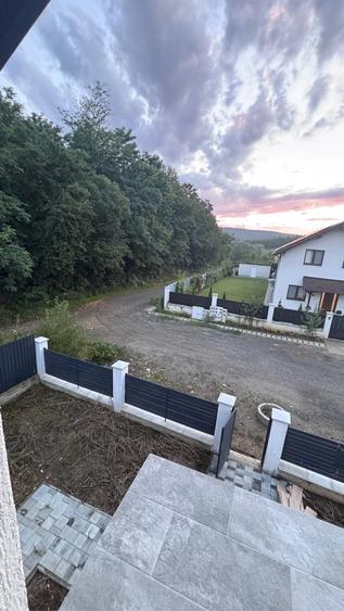 Casă cu Teren 500 Mp în Corunca