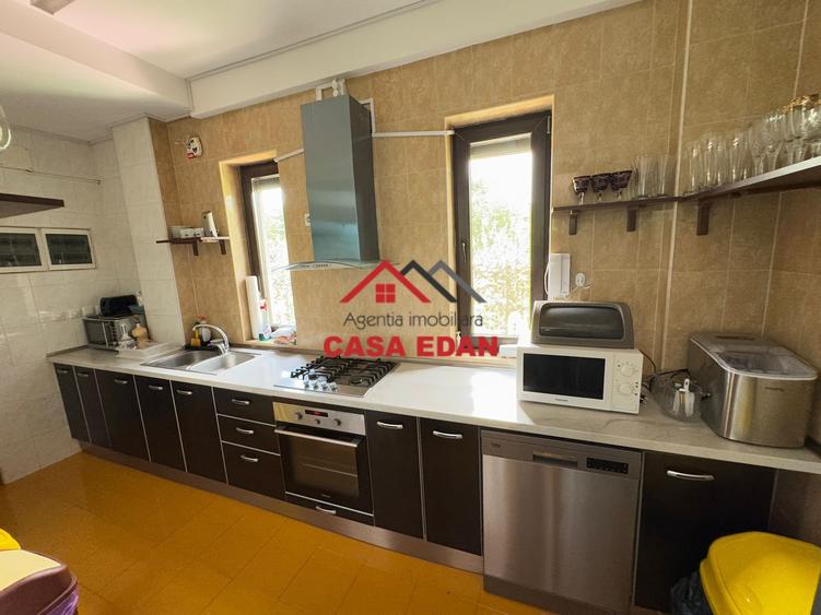 Casă individuală cu 6 camere cu Teren 474 Mp în Câmpina