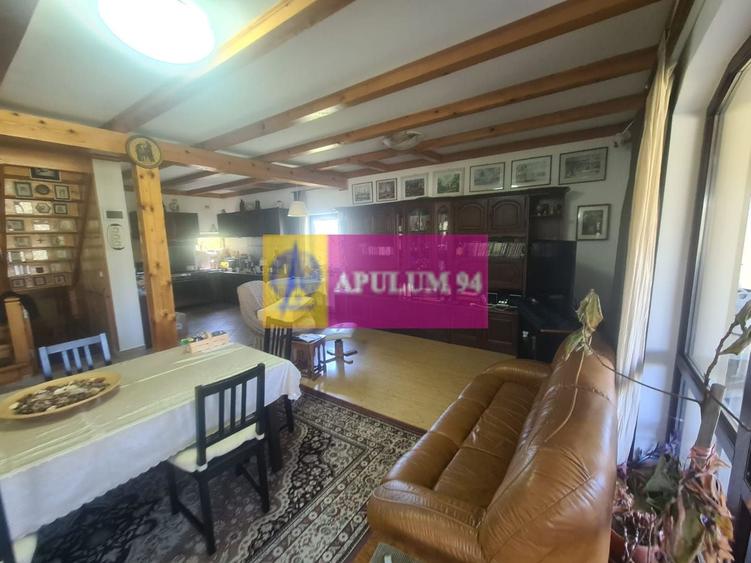 Casă individuală cu 5 camere cu Canalizare în Ghioșești