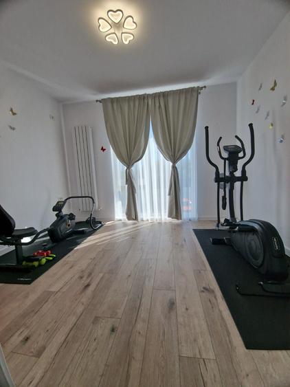 Casă cu 4 camere în Est