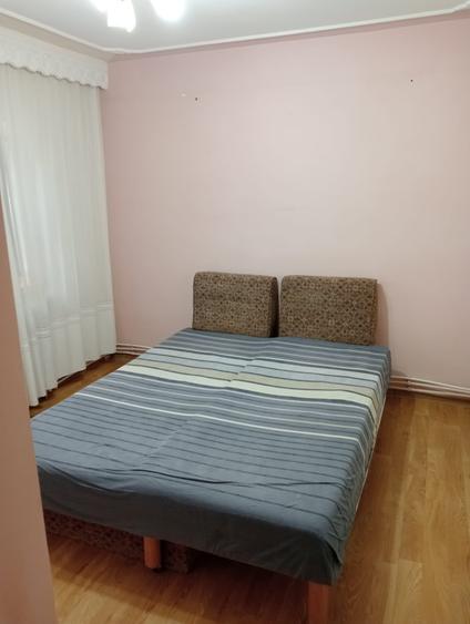 Apartament cu 2 camere decomandat în Nicolina
