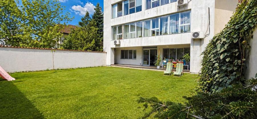 Apartament cu 2 camere semidecomandat în Giulești