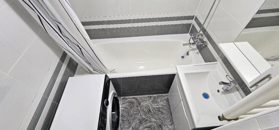 Apartament cu 2 camere decomandat în Plopilor