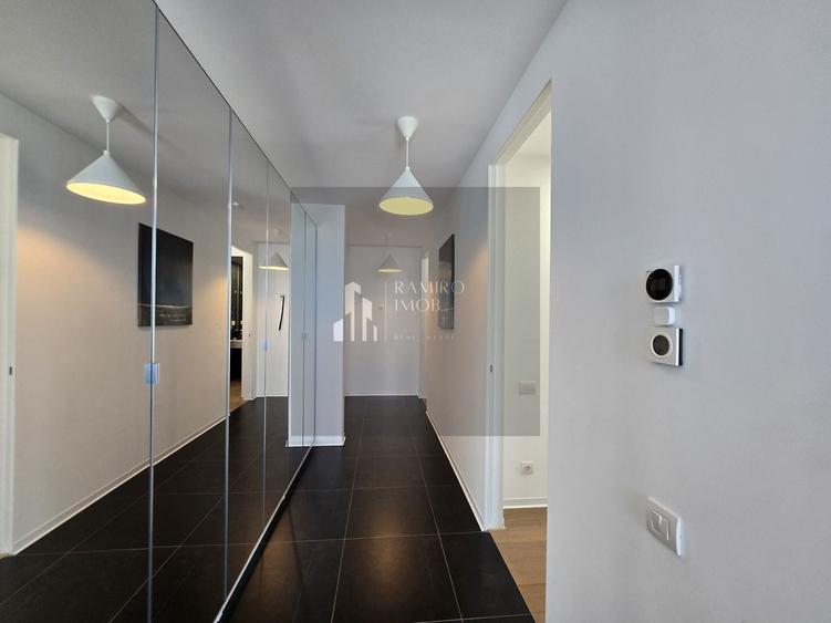 Apartament cu 3 camere decomandat, mobilat în Central