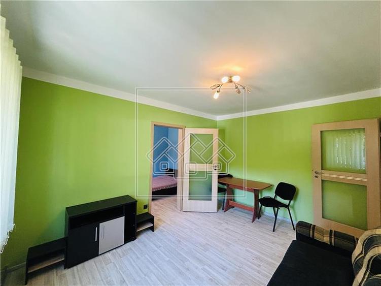 Apartament cu 2 camere nedecomandat în Cedonia