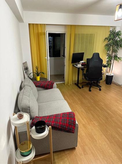 Apartament cu 2 camere decomandat, mobilat în Central