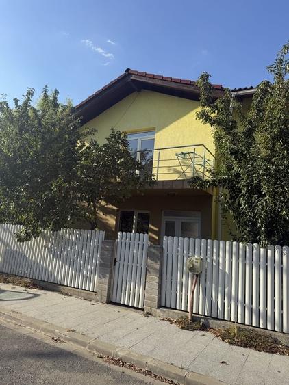 Casă cu 4 camere cu Teren 270 Mp în Ghiroda