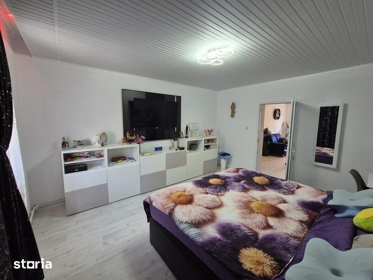 Casă cu 4 camere cu Canalizare în Muncitoresc
