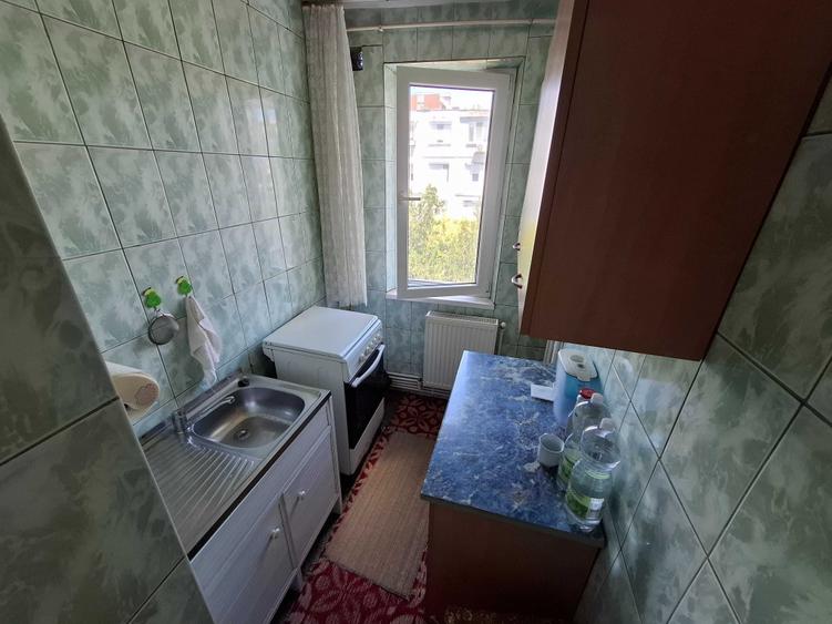 Apartament cu 2 camere decomandat în Micro 19