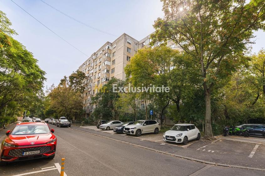 Apartament cu 2 camere decomandat în Crângași