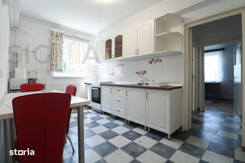 Apartament cu 3 camere decomandat în Central