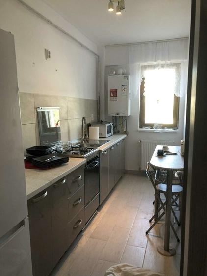 Apartament cu 2 camere decomandat în Vișan