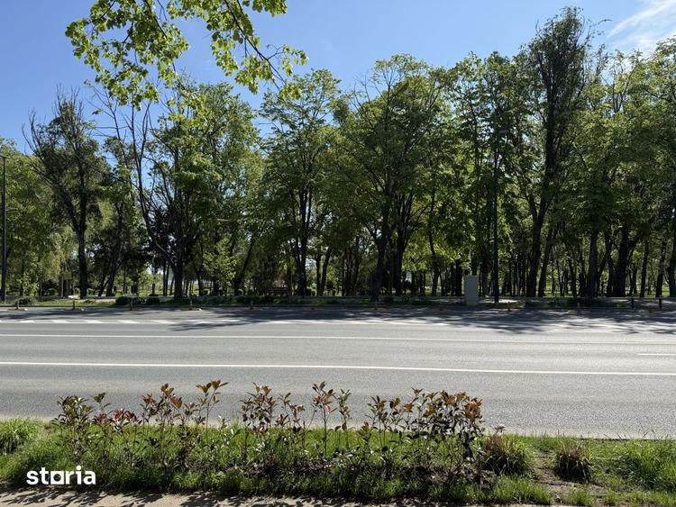 Apartament cu 4 camere decomandat, mobilat în Tomis Nord