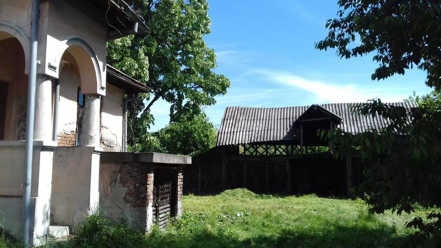Casă cu 4 camere în Strejești