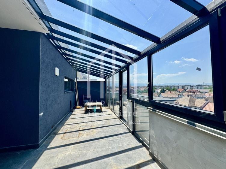 Apartament cu 3 camere în Piața Cluj
