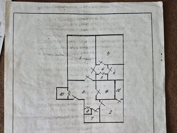 3 camere decomandat | Crângași | Țeavă Gaz la Ușă | Necesită Renovare