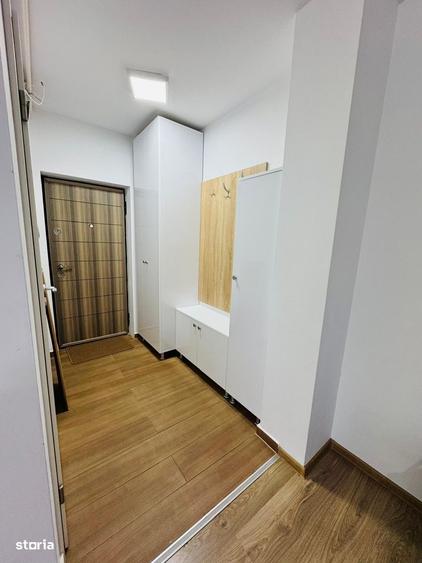 Apartament cu 3 camere, mobilat în Central