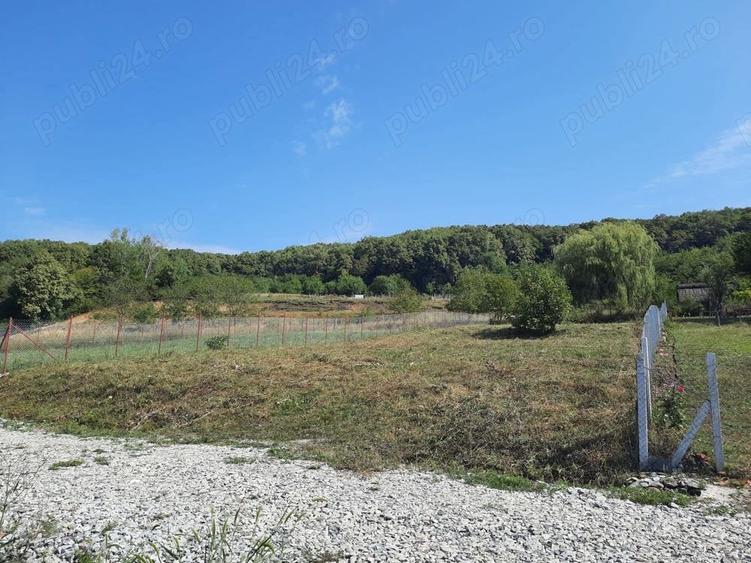 Teren de 962 mp, în Exterior Vest