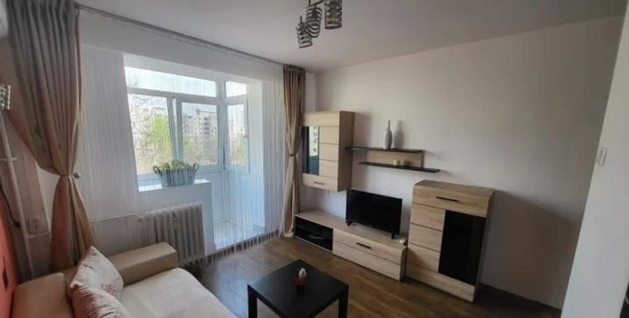 Apartament cu 2 camere decomandat, mobilat în Victoriei
