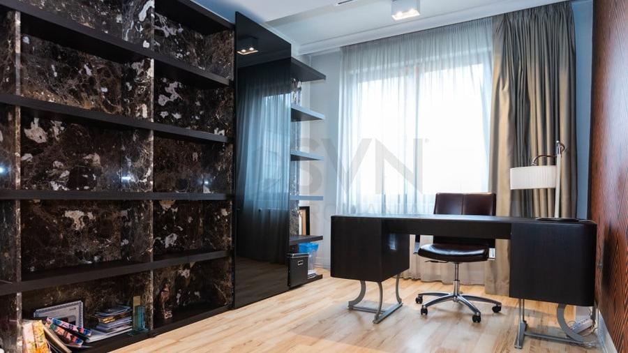 Apartament cu 4 camere decomandat în Herăstrău