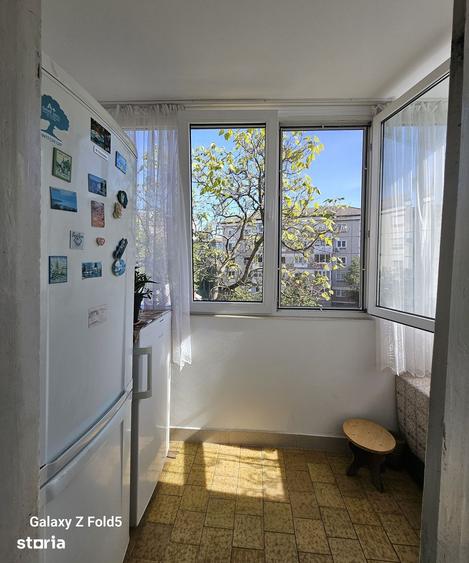 Apartament cu 3 camere în Calea Aradului