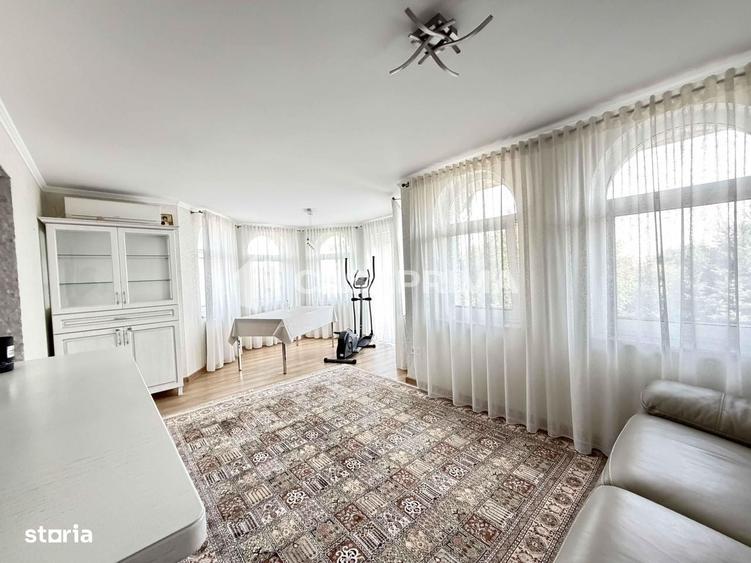 Casă cu 4 camere cu Teren 1711 Mp în Miroslava