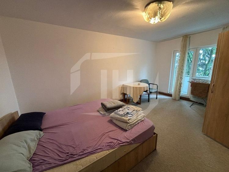 Apartament cu 3 camere decomandat, mobilat în Central — fotografia 3
