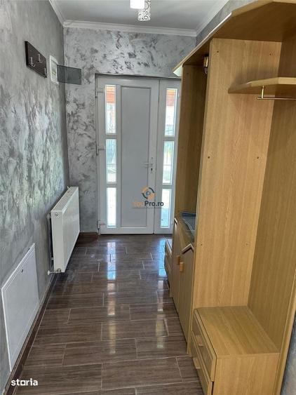 Casă cu 4 camere cu Teren 365 Mp în Giroc
