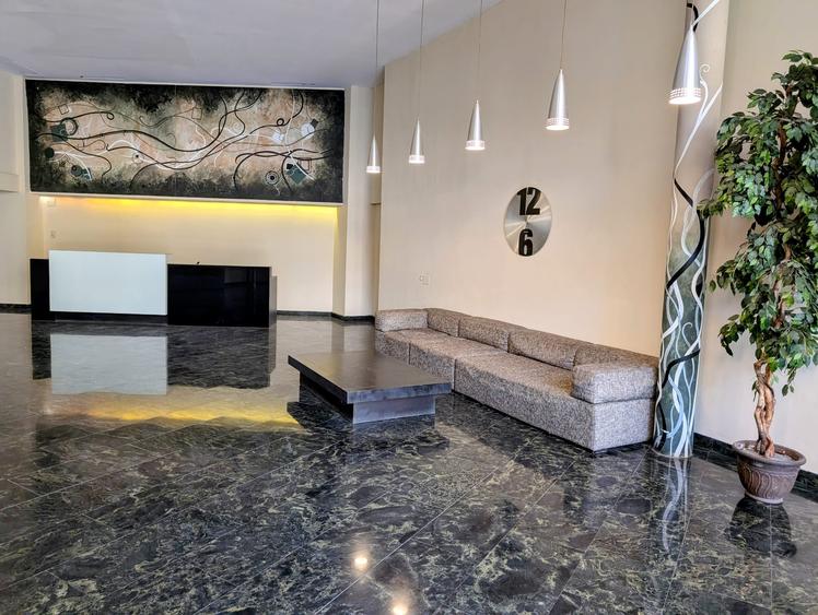 Penthouse cu 4 camere decomandat în Herăstrău