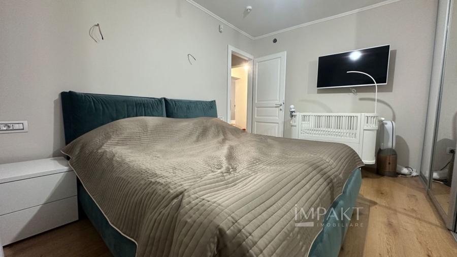 Apartament cu 3 camere semidecomandat, mobilat în Semicentral