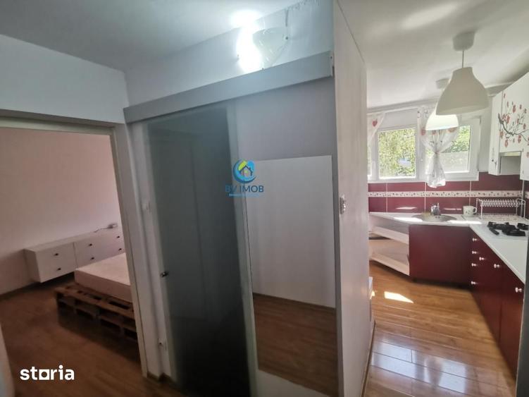 Garsonieră decomandată, mobilată în Astra