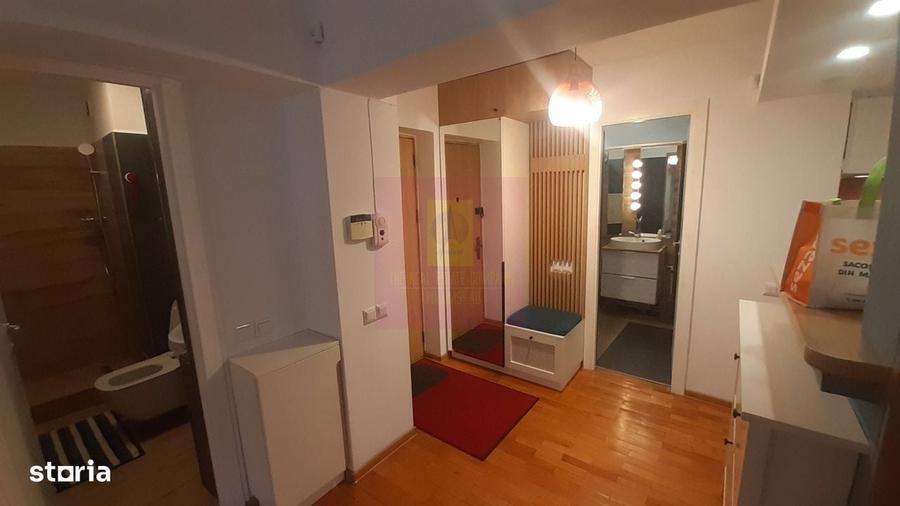 Apartament cu 3 camere în Romană
