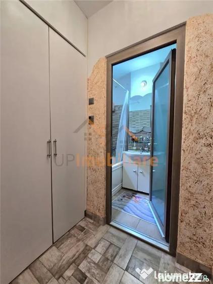 Apartament cu 4 camere decomandat în Rogerius