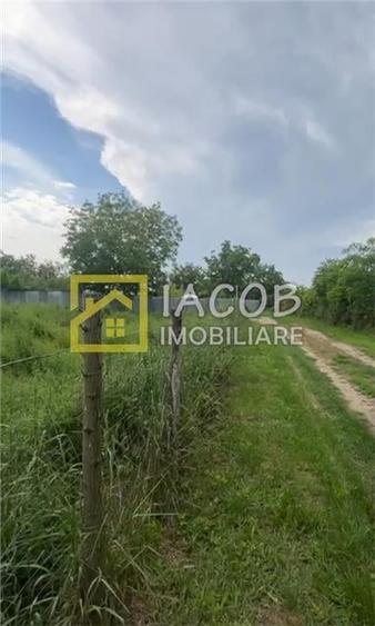 Teren Construcții intravilan de 1055 mp, în Exterior Nord