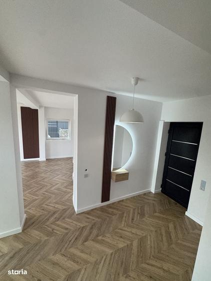 Casă cu 4 camere în Central