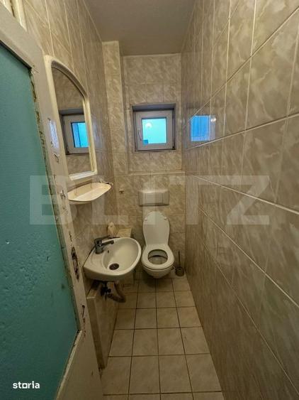 Apartament cu 4 camere decomandat în Micro 15