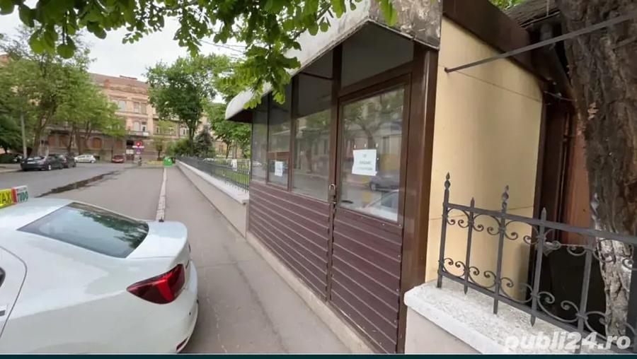 Spațiu comercial, de 4 mp, în Sinaia