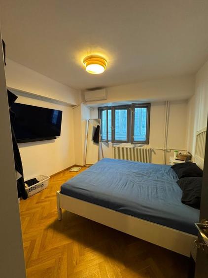 Apartament cu 3 camere semidecomandat, mobilat în Victoriei